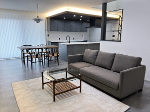 レンタル家具　おしゃれ　富山　無垢材　ミヤモト家具　完成見学会